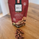 Karamelliseeritud orgaanilised mandlid meega